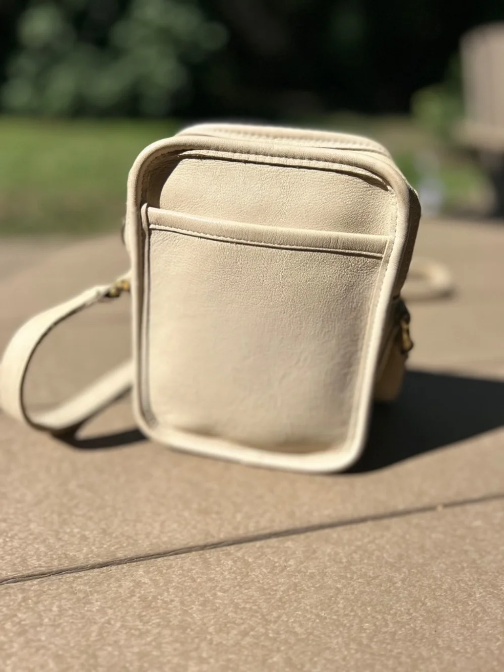 VINTAGE 90s COACH Crossbody Camera Bag 9973